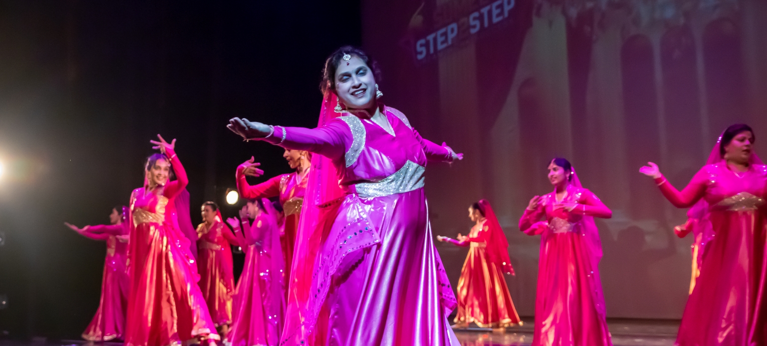 Featured Bollywood dance image
