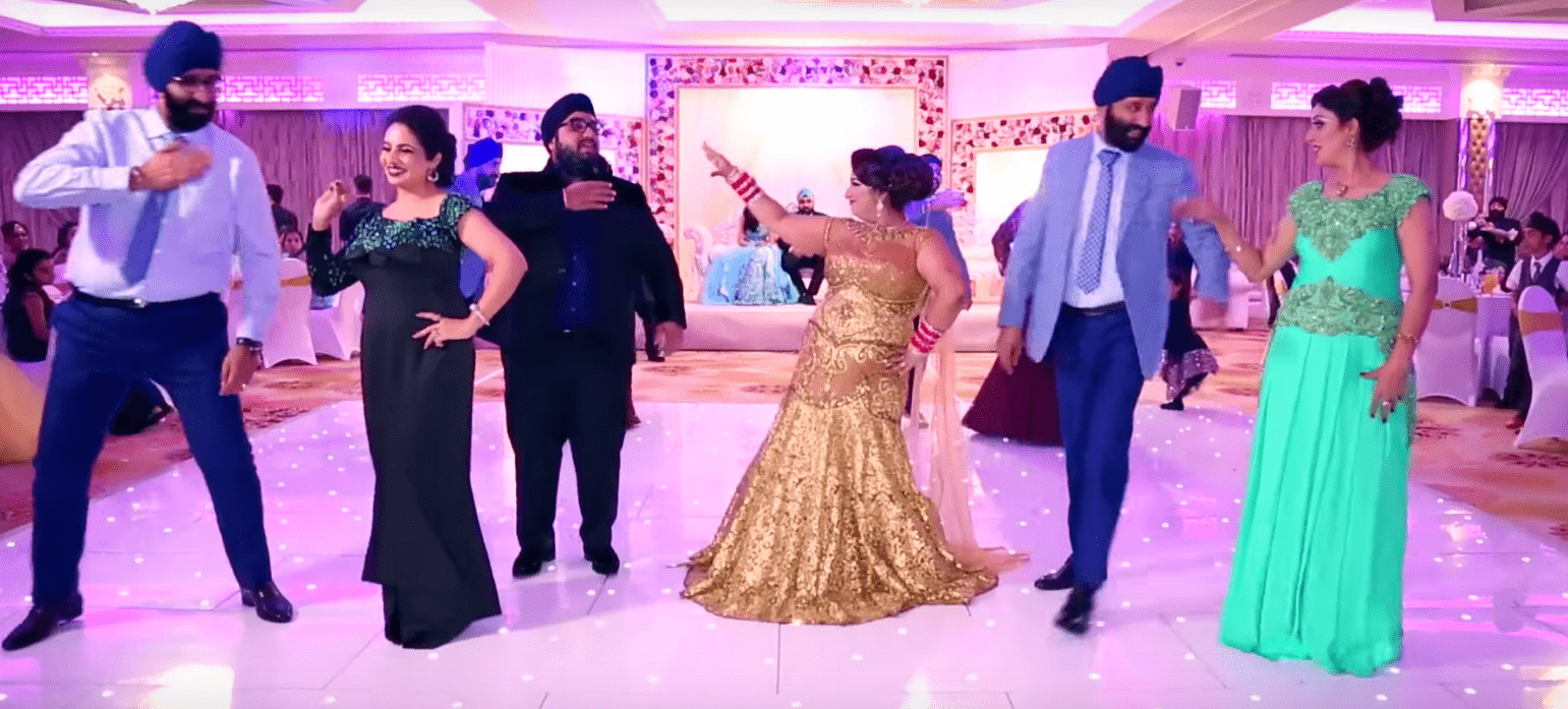 Couple’s wedding first dance